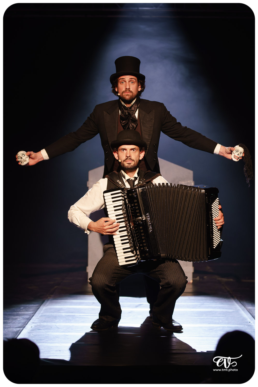 2023.05.14 CROQUE-MORTS CHANTEURS (CIE FIRMIN & HECTOR)